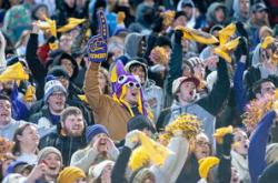 爱游戏官网登录网址-CBA联赛总决赛收视率创新高球迷热情高涨支持球队