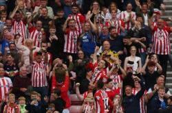 爱游戏网站-关于桑德兰连续胜利，稳固积分榜上游位置的信息