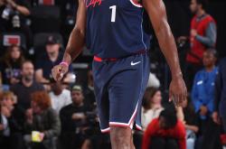 爱游戏官方入口-快船扭转局面，成功晋级季后赛