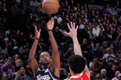 爱游戏亚洲官网-包含纠结不决！顶尖球队对决陷入胶着状态的词条