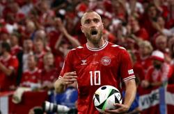 爱游戏亚洲官网-荷兰队战胜法国，惊险取得晋级