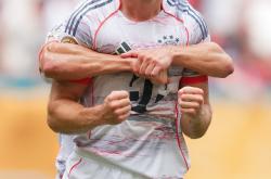 爱游戏直播-利物浦横扫拜仁慕尼黑晋级半决赛