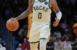 爱游戏馆-开拓者球员利拉德再次当选最佳表现