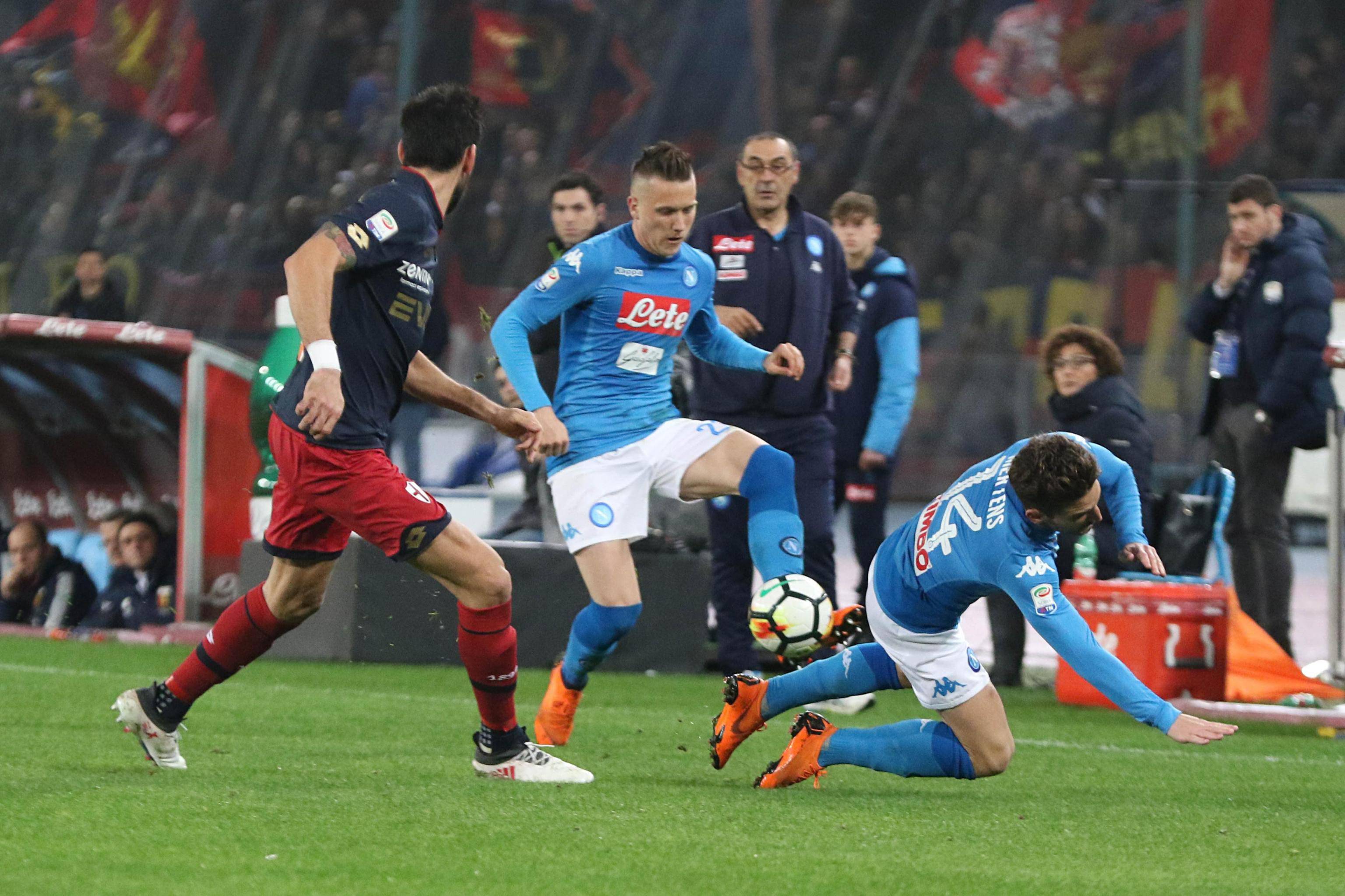 热那亚主场大胜，摆脱降级区的简单介绍