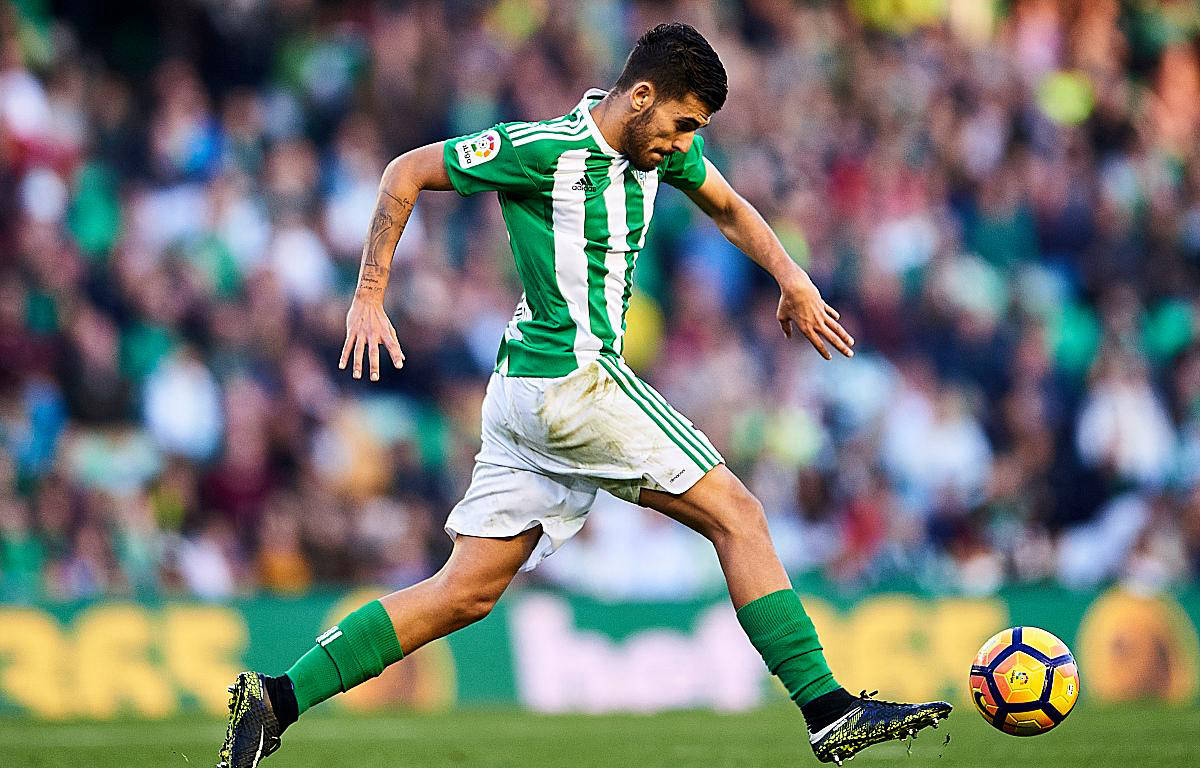 阿拉维斯客场大捷，畅游联赛的简单介绍