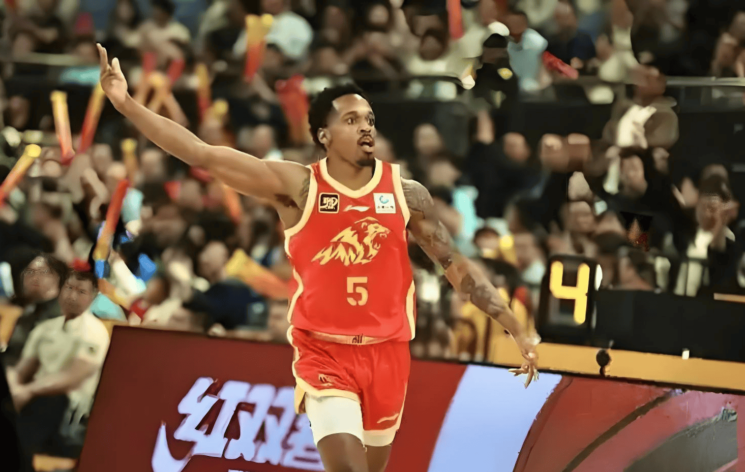 巴里-布朗当选CBA最有价值球员