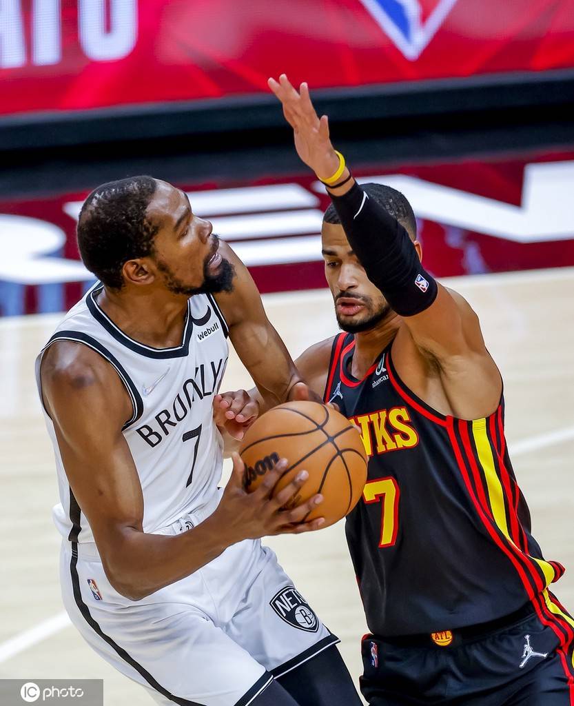 篮网客场战胜猛龙,杜兰特发挥稳健 篮网客场战胜猛龙,杜兰特发挥稳健