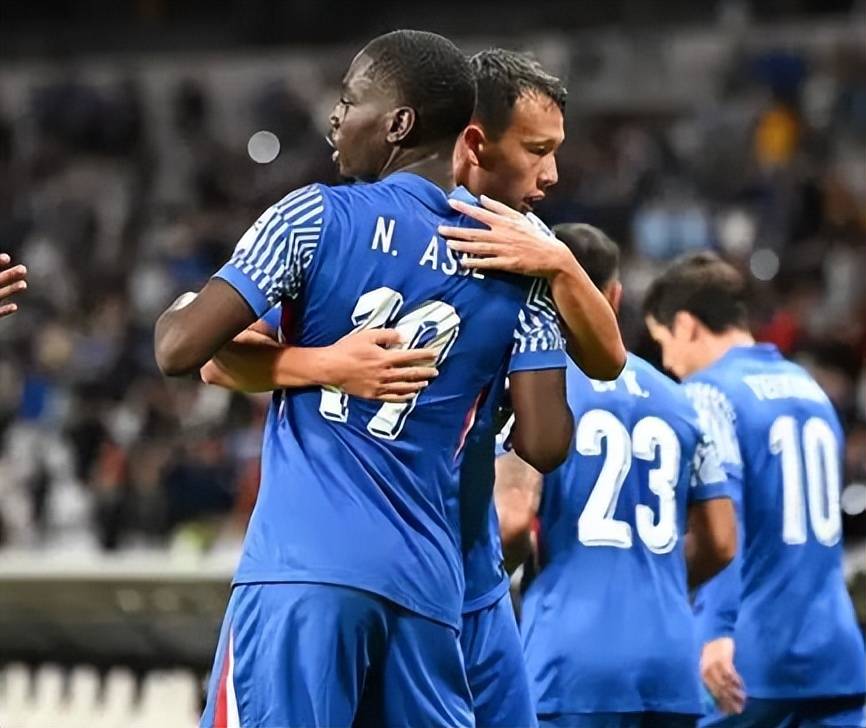 大连人对阵上海申花：大连-成功击败申花的简单介绍