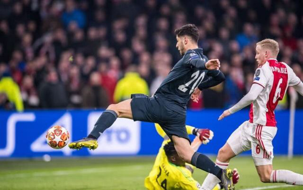 皇马憾平阿贾克斯，无缘四强