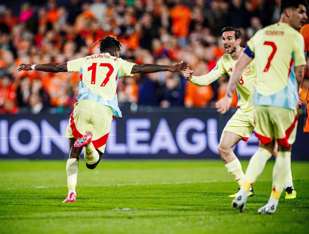 荷兰队战胜法国,惊险取得晋级 荷兰队战胜法国,惊险取得晋级