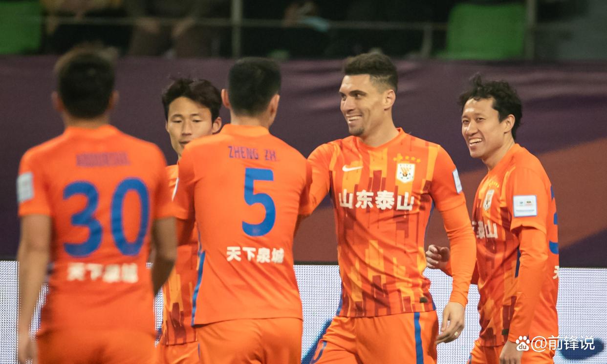 球队新装备正式亮相,备战新赛季 球队新装备正式亮相,备战新赛季