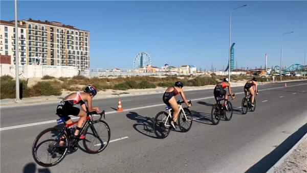 北美自行车选手斩获铁人三项铜牌 北美自行车选手斩获铁人三项铜牌